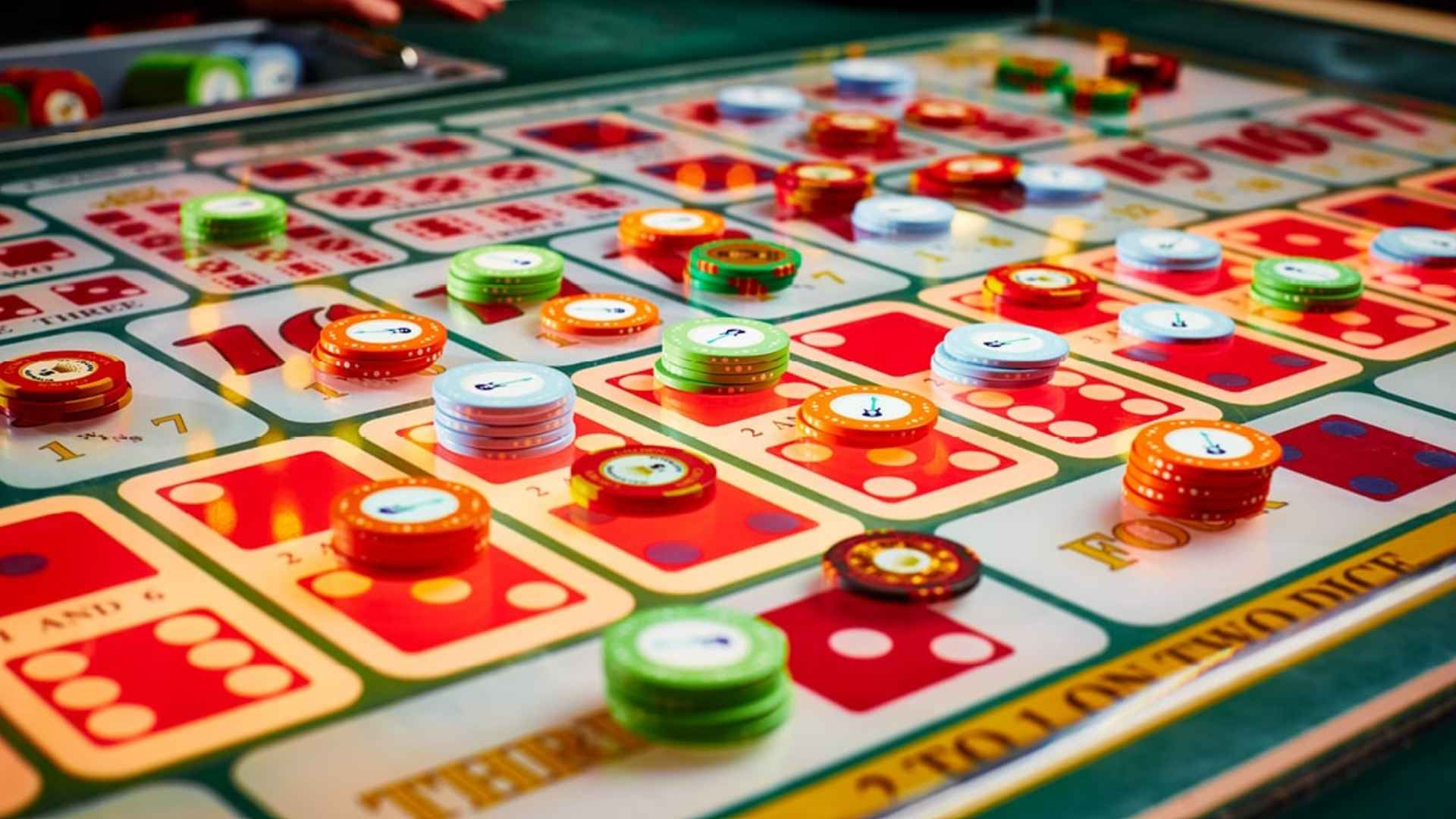Comparing Poker Programs For Different Playing Requirements